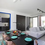 Palmove Renovated Meneou House *
