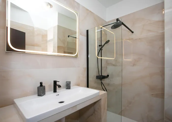 Palmove Renovated Meneou House 別荘