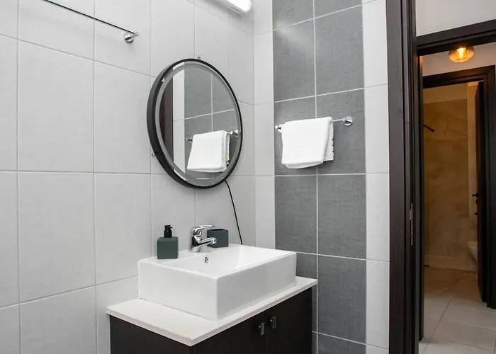 Palmove Renovated Meneou House 別荘 ラルナカ