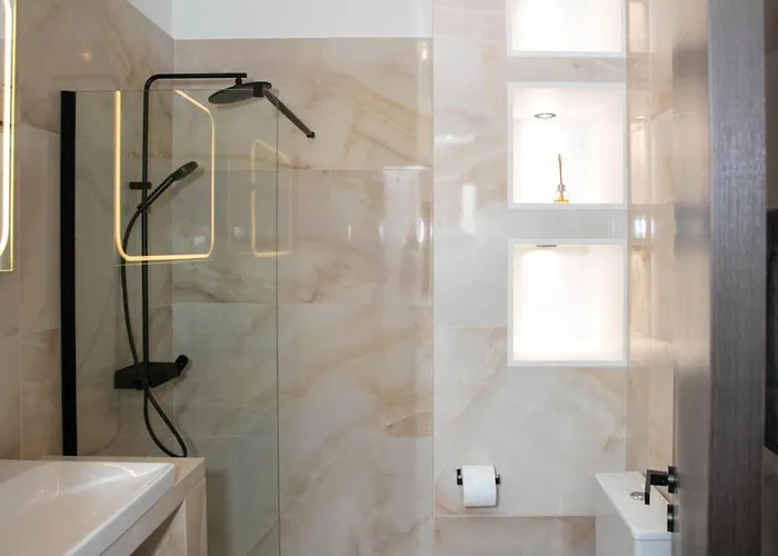 Palmove Renovated Meneou House ラルナカ