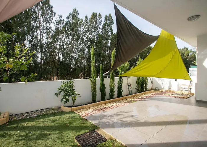 Palmove Renovated Meneou House * ラルナカ