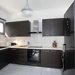 Palmove Renovated Meneou House בית נופש *