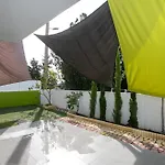 Palmove Renovated Meneou House בית נופש לרנקה